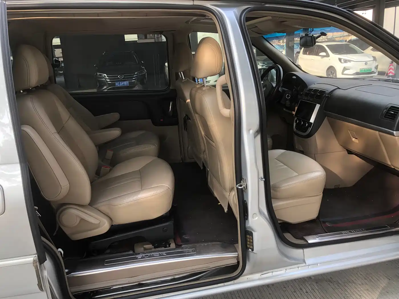 Buick GL8 2013 2.4L Executive Edition фото 17