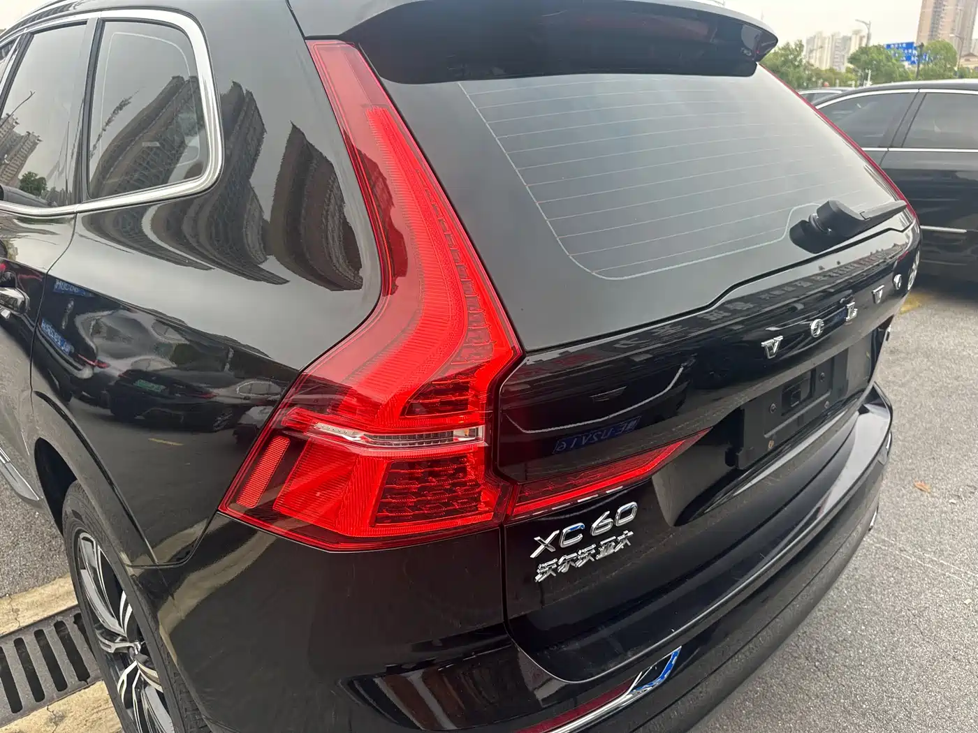 VOLVO XC60