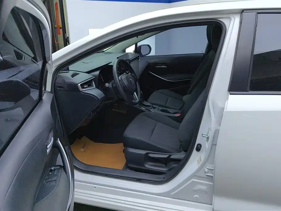 Toyota Corolla 2023 1.8L Smart Hybrid Dual Engine Elite Edition фото 9