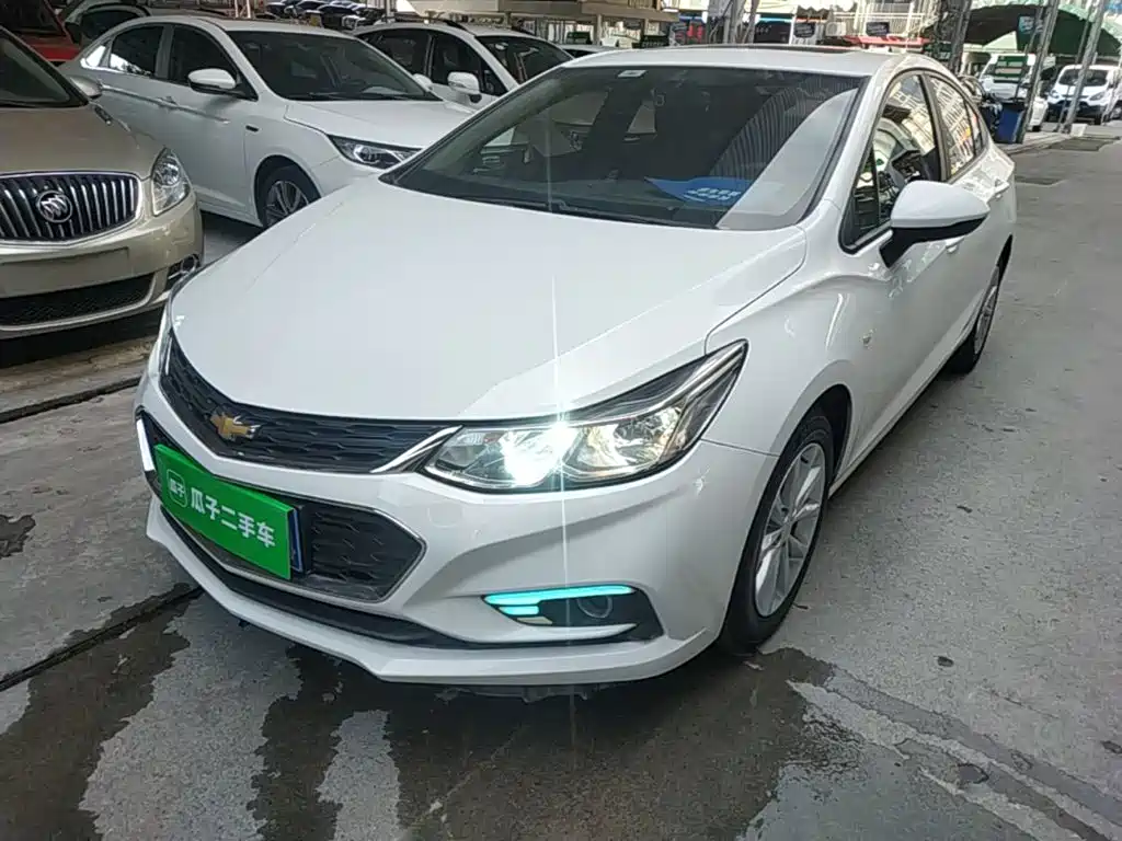 Chevrolet Cruze 2018 2018 320 Automatic Pioneer Sunroof Edition