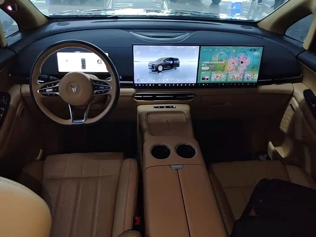 Voyah Auto Voyah Dreamer 2026 2025 PHEV 4WD Kunpeng Premium Edition