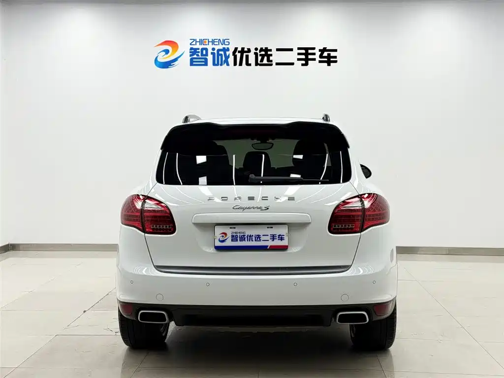Porsche Cayenne 2011 Cayenne S 4.8L фото 3