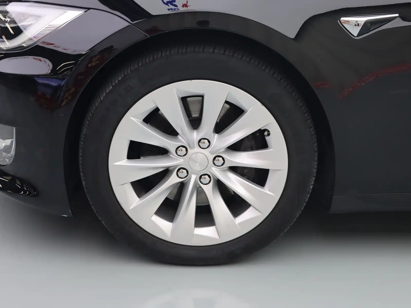 Фото 4 - Tesla Model S