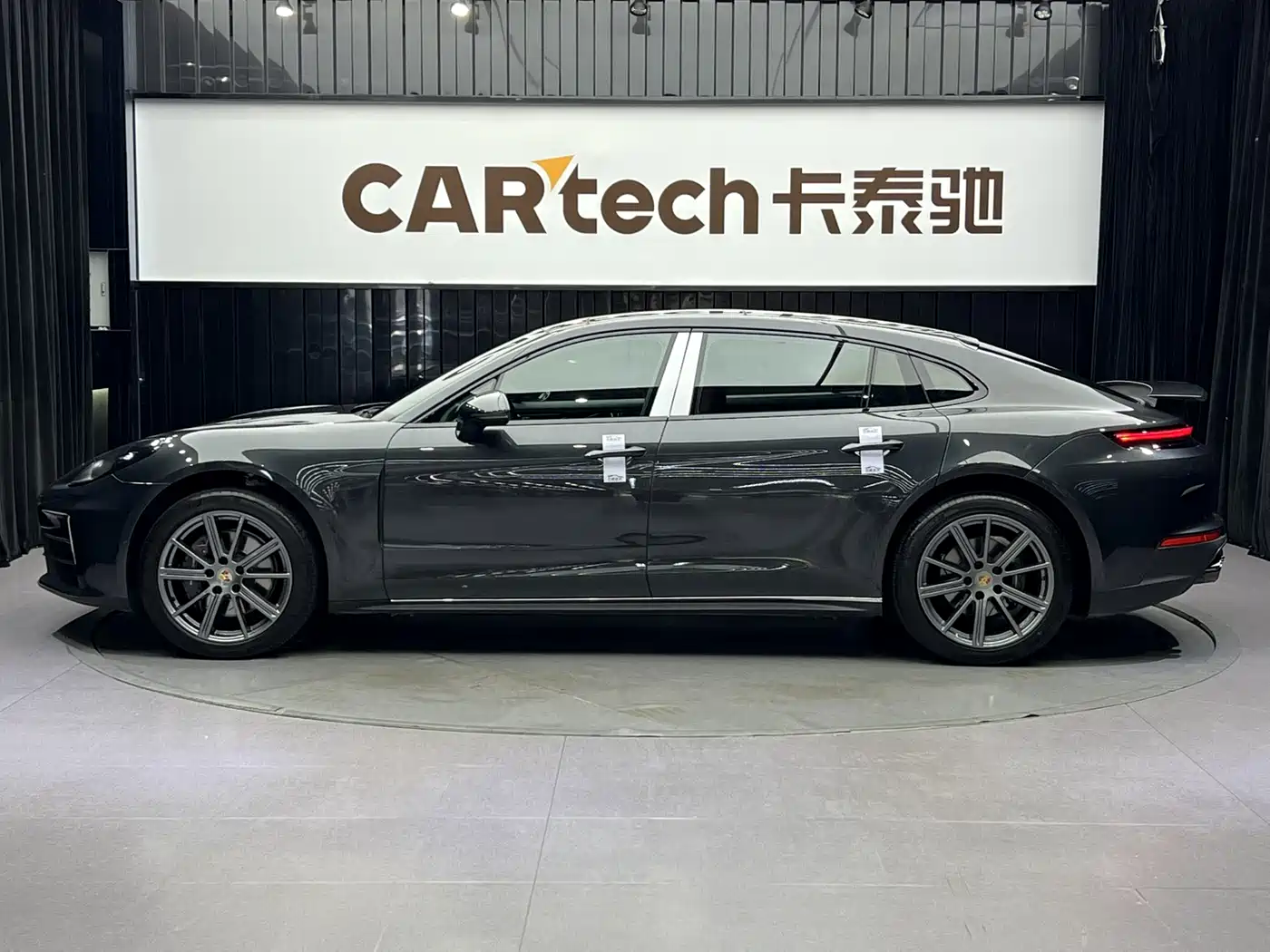 Porsche Panamera 2024 Panamera Executive Long Wheelbase 2.9T фото 2