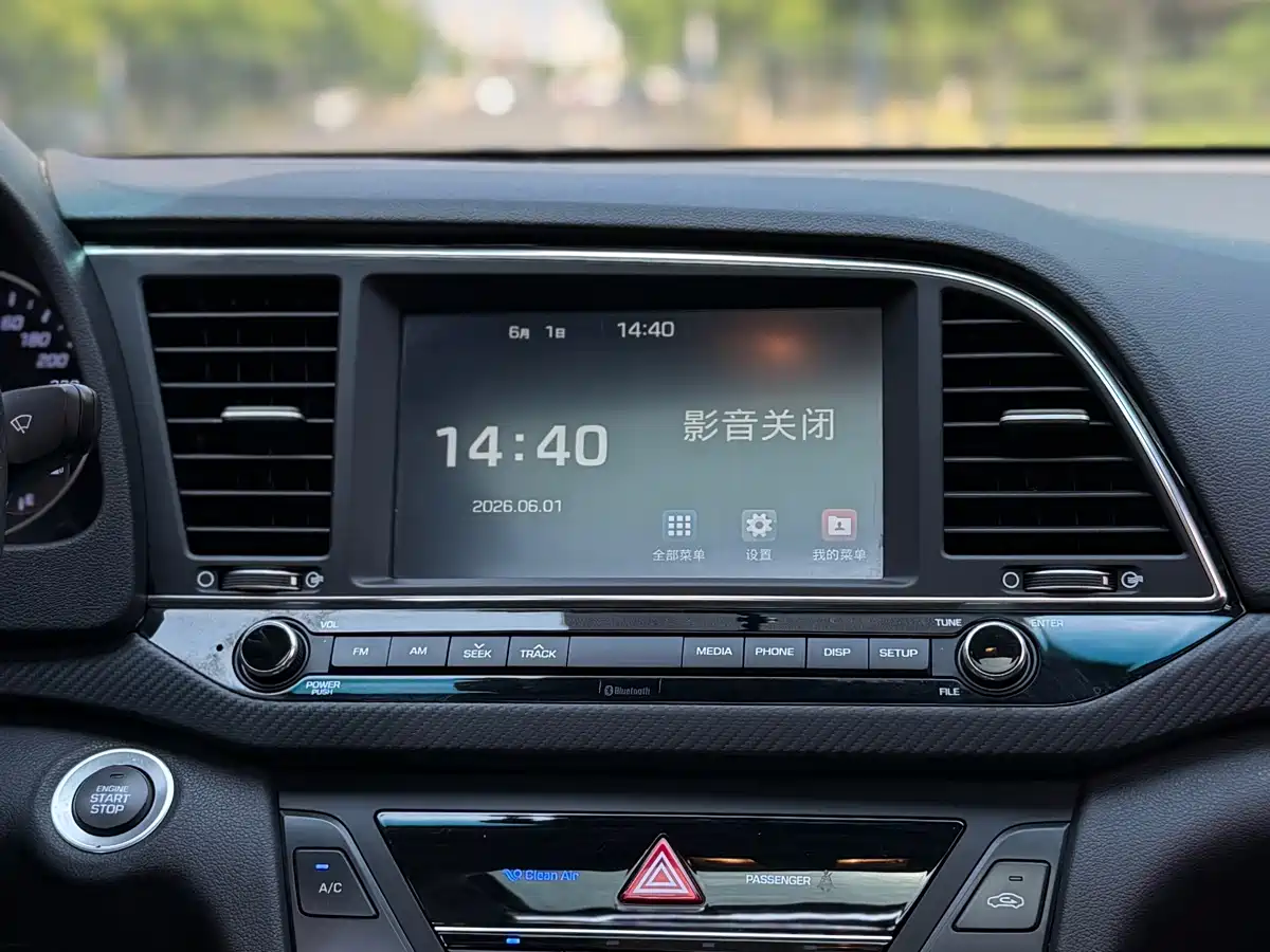 Hyundai Elantra 2016 1.4T DCT Dynamic·Elite Edition фото 12