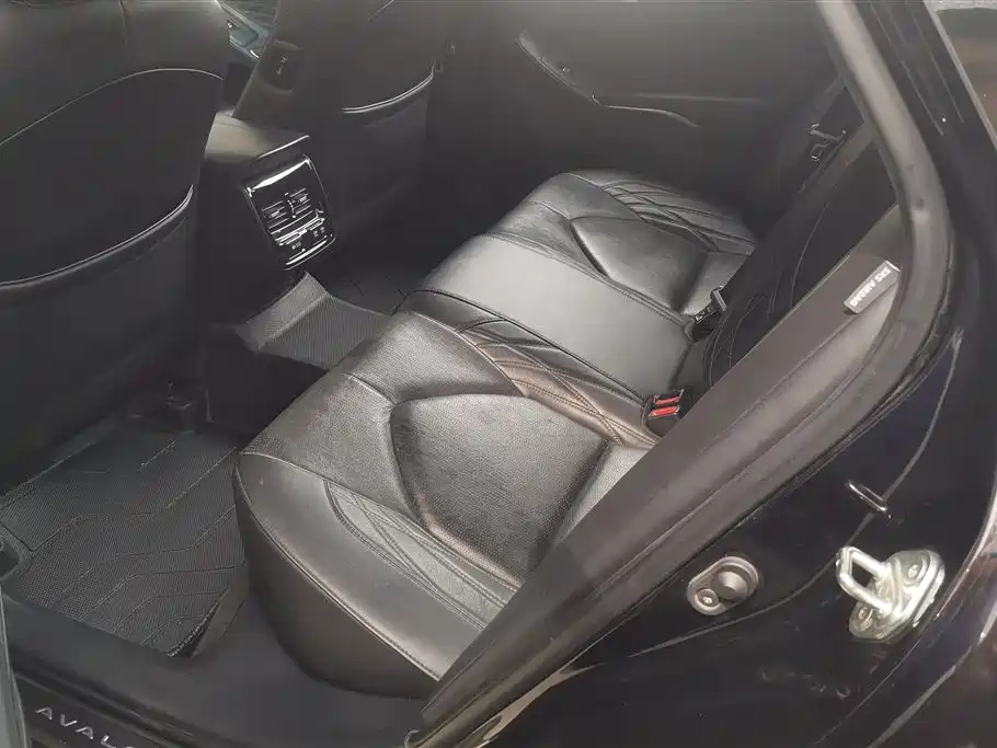 Toyota Avalon 2019 2.5L Touring Premium Edition China VI фото 11