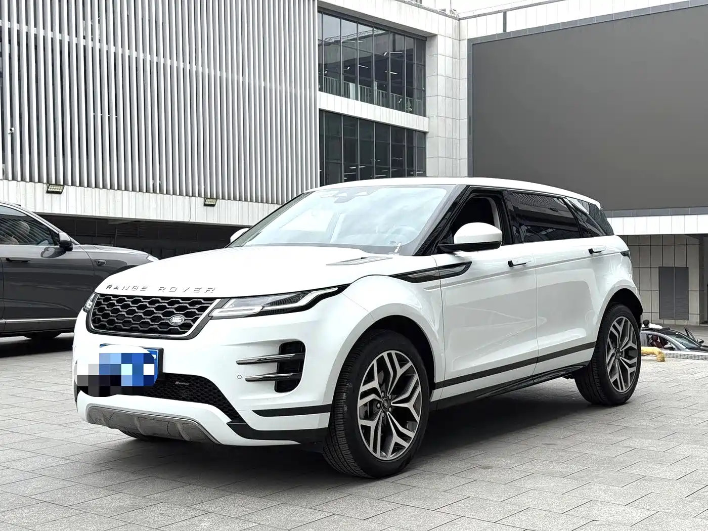 Land Rover Range Rover Evoque 2023 Range Rover Evoque L 249PS Luxury Edition