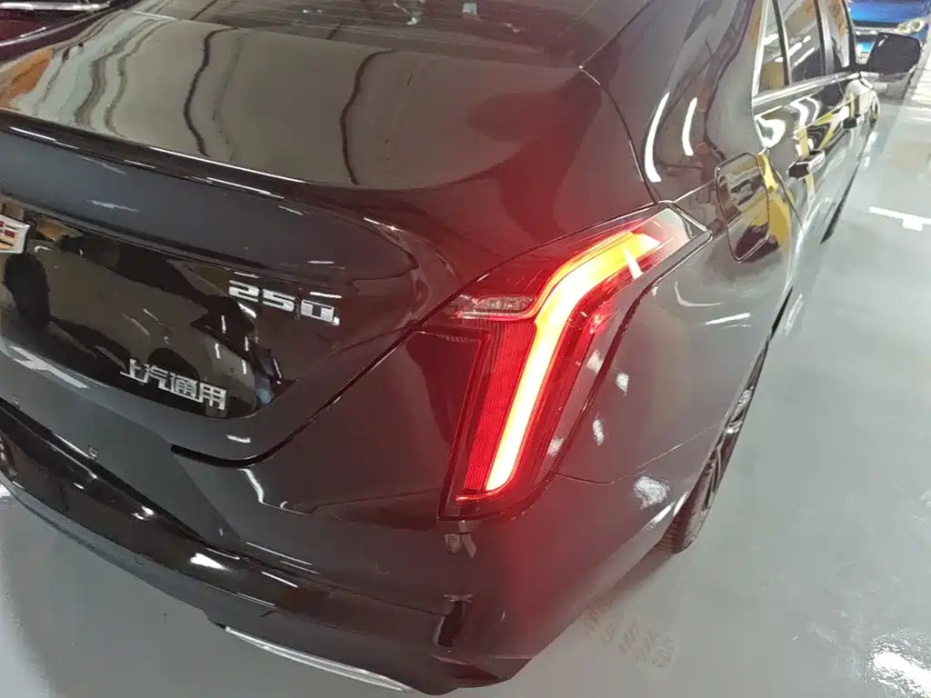 Cadillac CT4 2024 2023 25T Luxury Model