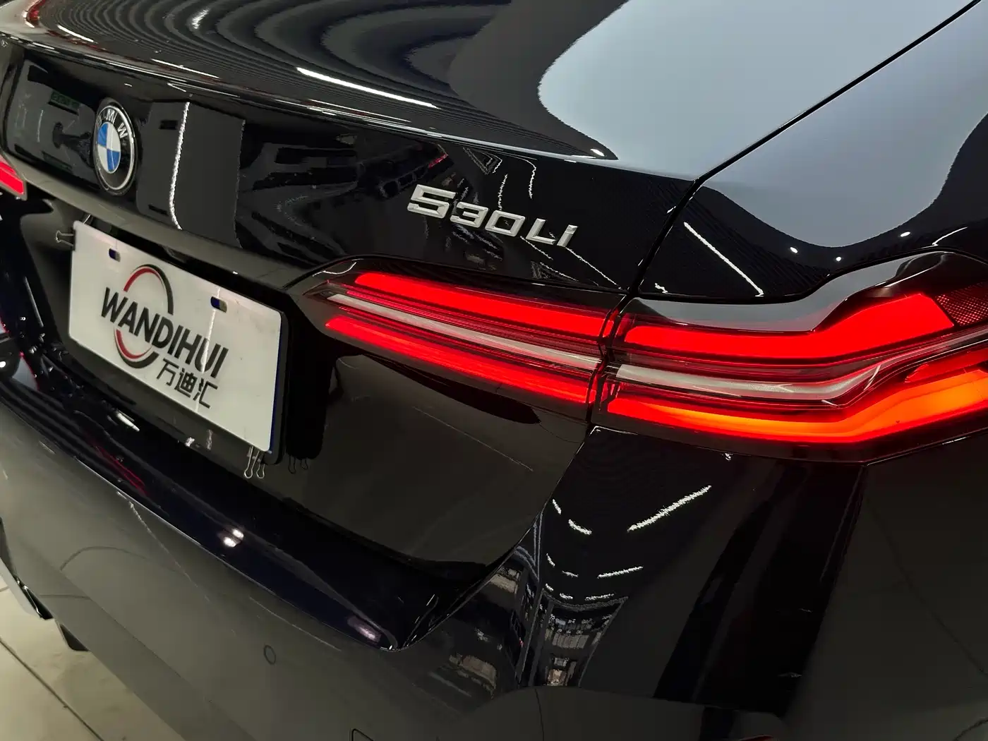 BMW 5 Series 2024 525Li M Sport Package фото 30