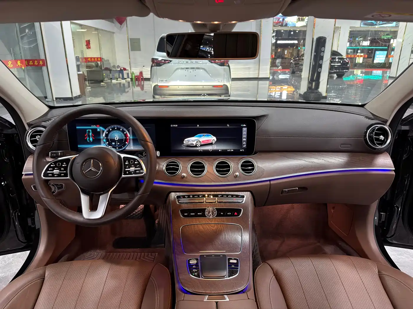 Mercedes-Benz E-Class 2019 E 300 L Fashion фото 7
