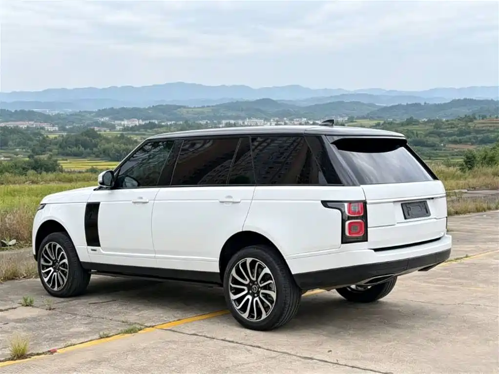 Land Rover Range Rover 2018 3.0 SC V6 Vogue SE Genesis Extended Edition фото 6