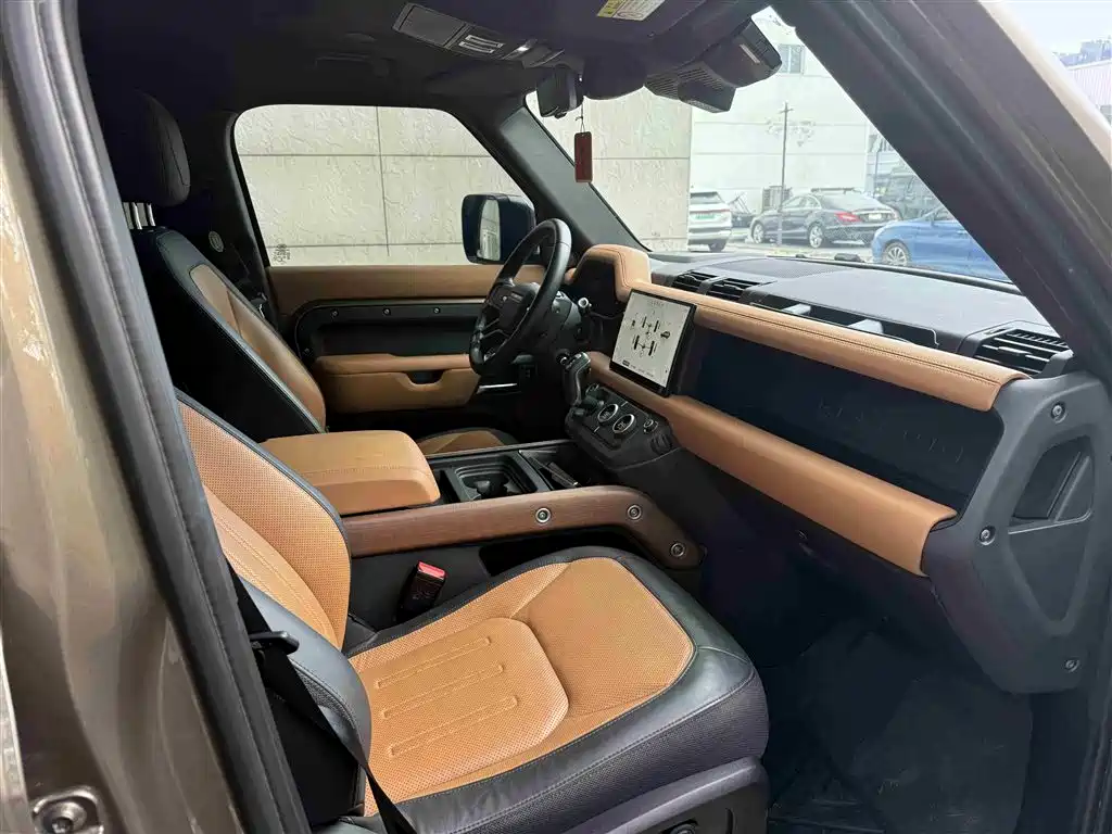 Land Rover Defender 2021 110 P400 X фото 14