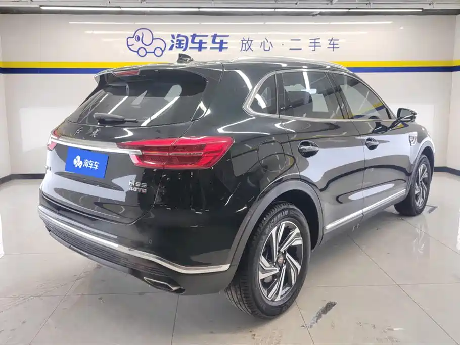 Hongqi HS5 2022 Facelift 2.0T Smart Flag Enjoyment Edition фото 3