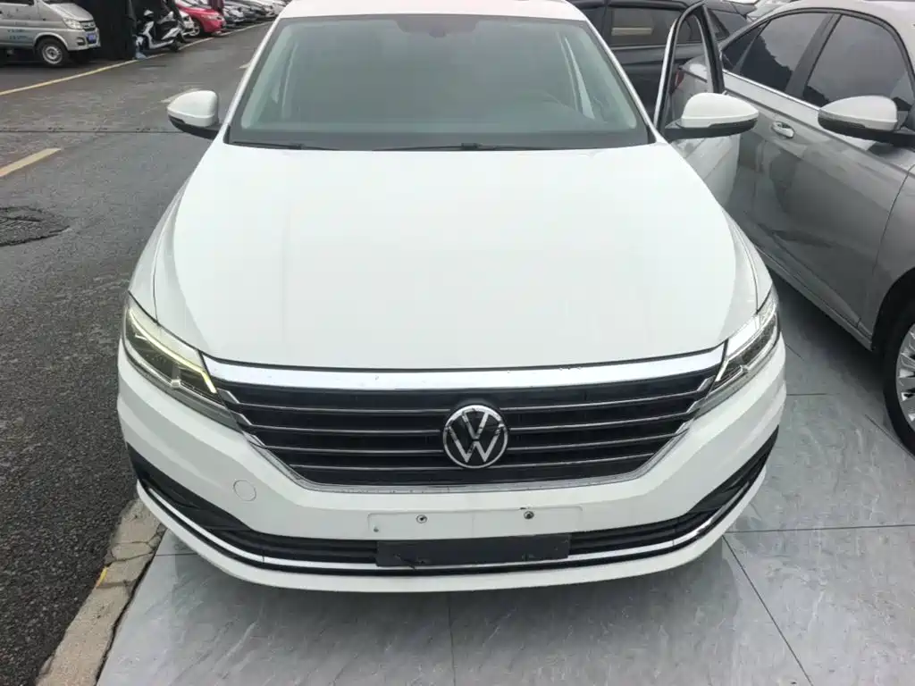 Фото 3 - Volkswagen Lavida