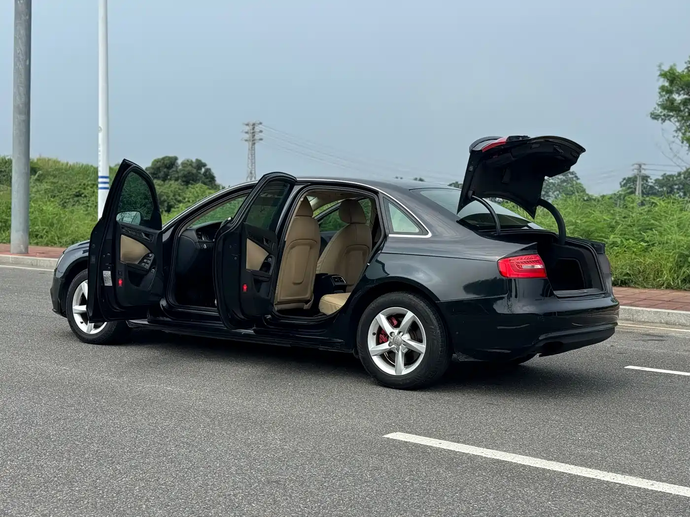 Audi A4L 2013 35 TFSI Automatic Standard фото 26