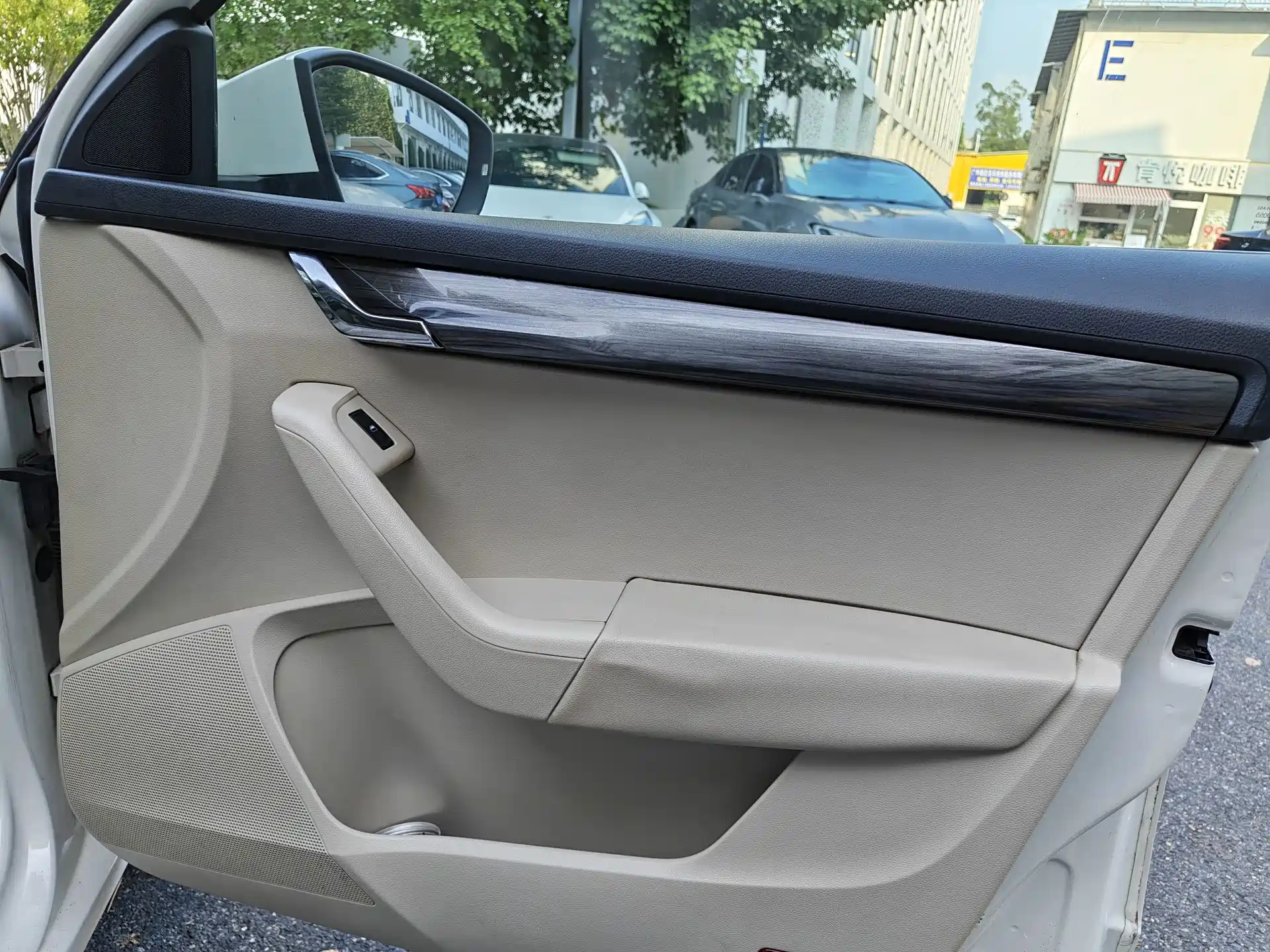 Photo 18 - Škoda Octavia