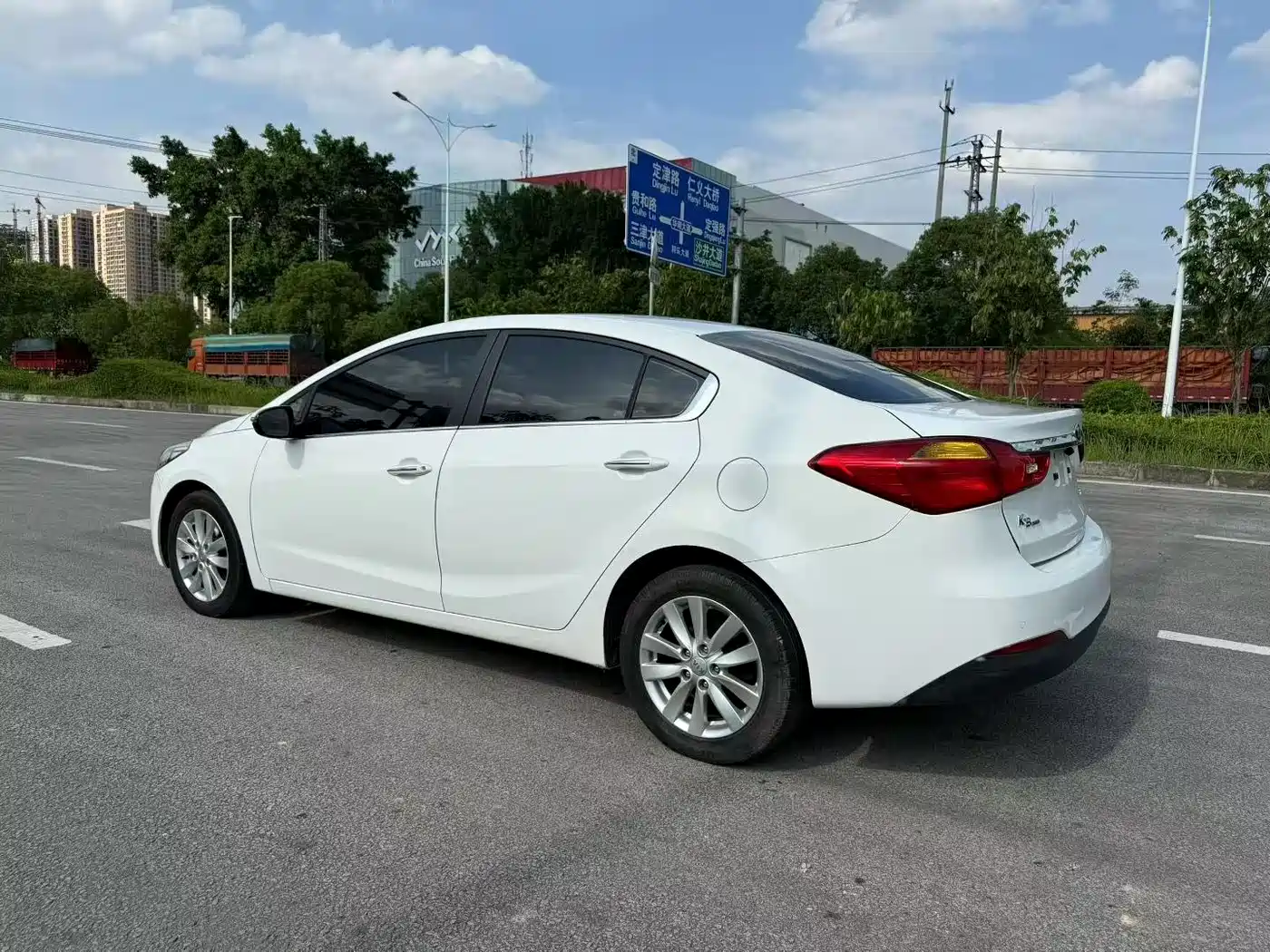 Kia K3 2013 1.6L Automatic GLS фото 9