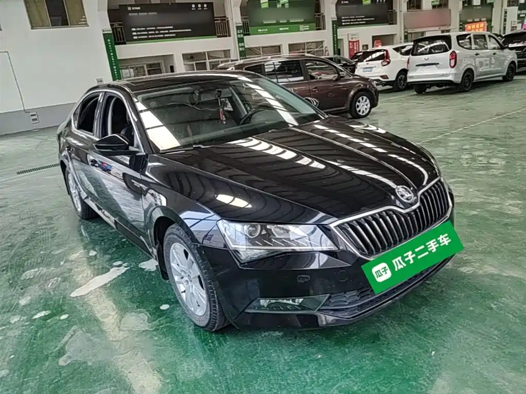 Škoda Superb 2018 TSI280 DSG Standard Version China VI фото 4