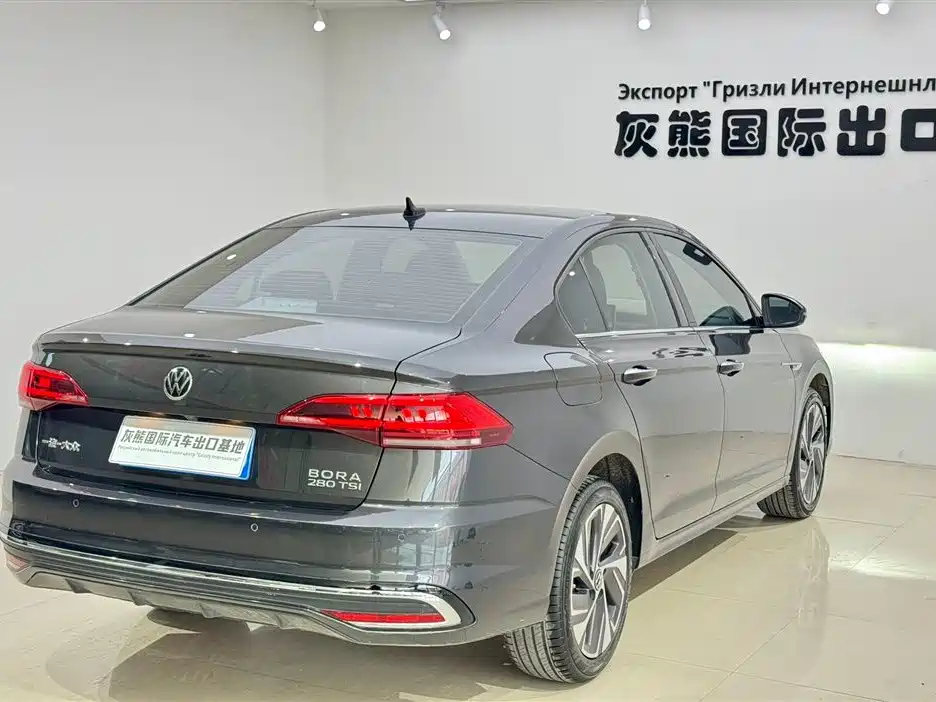 Volkswagen Bora 2023 280TSI DSG Prestige Edition фото 4