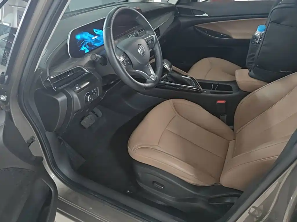 Buick GL6 2021 2021 323T Mild Hybrid Connected Luxury