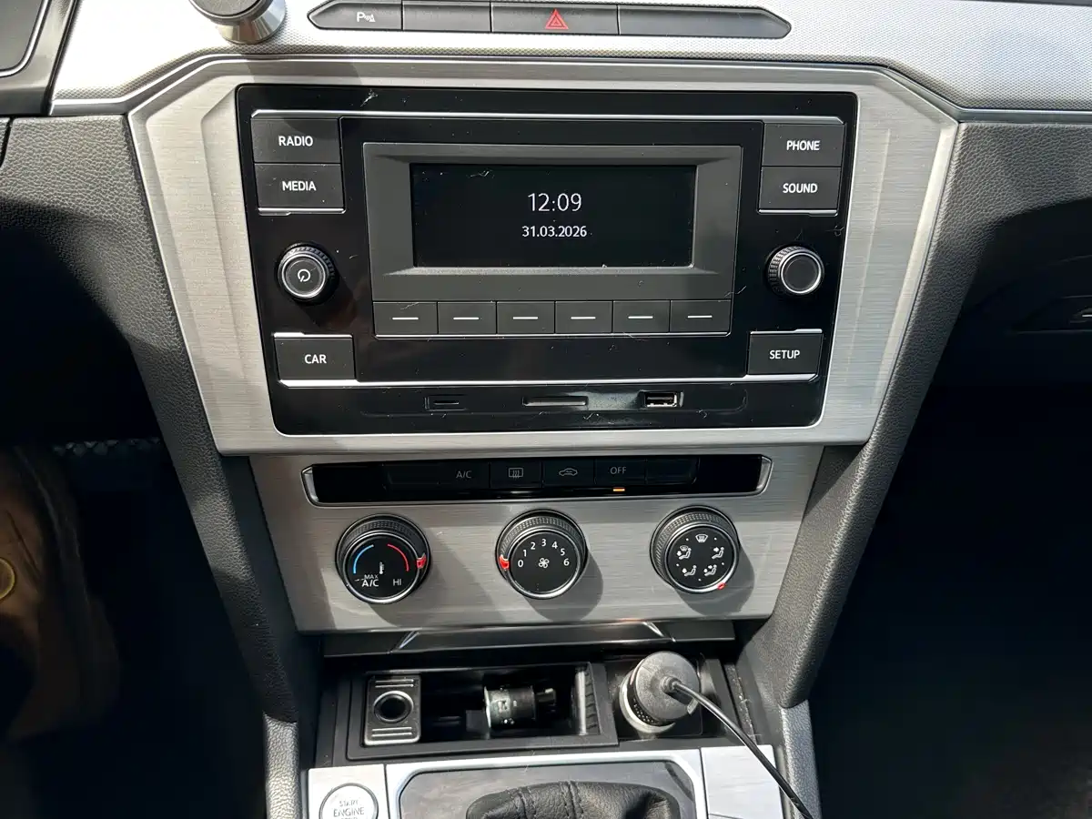 Volkswagen Magotan 2018 280TSI DSG Comfort фото 9