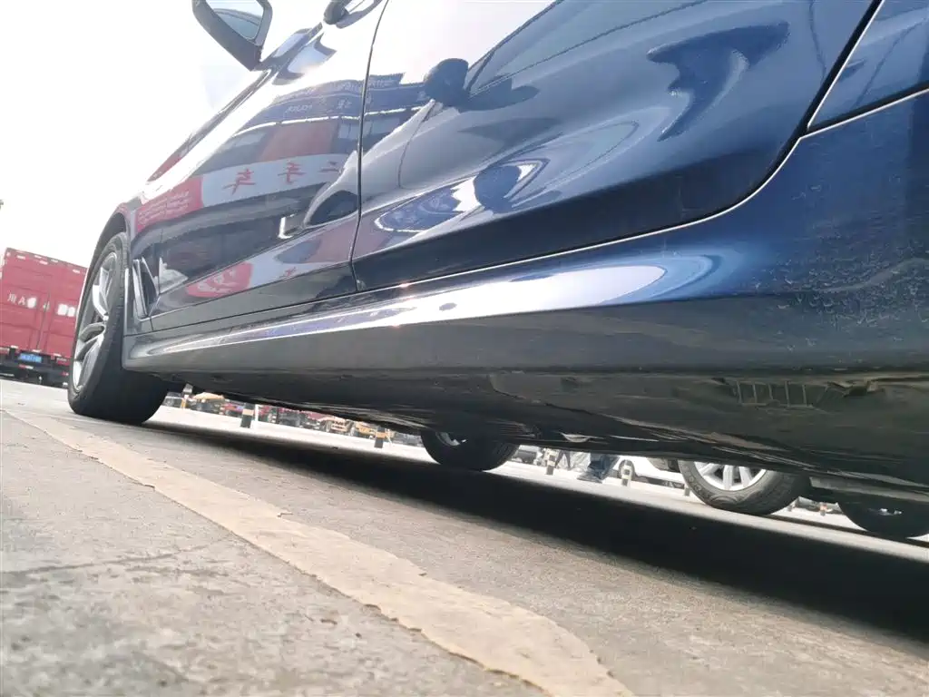 BMW 5 Series (Import) 2020 Model 525i M Sport Package фото 6