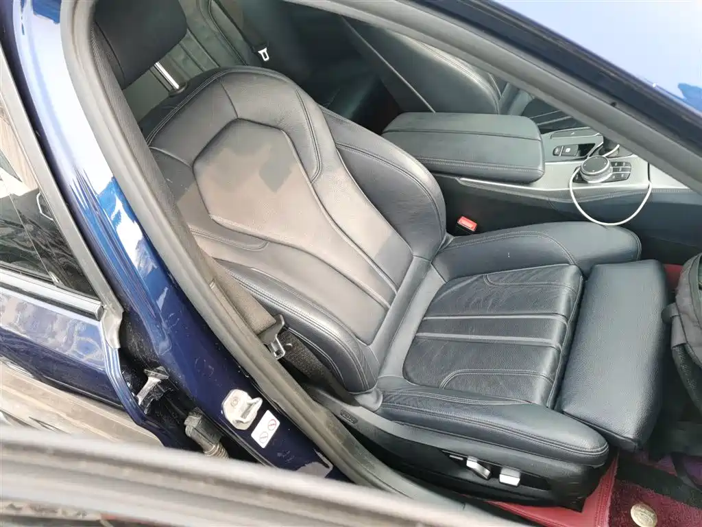 BMW 5 Series (Import) 2020 Model 525i M Sport Package фото 4