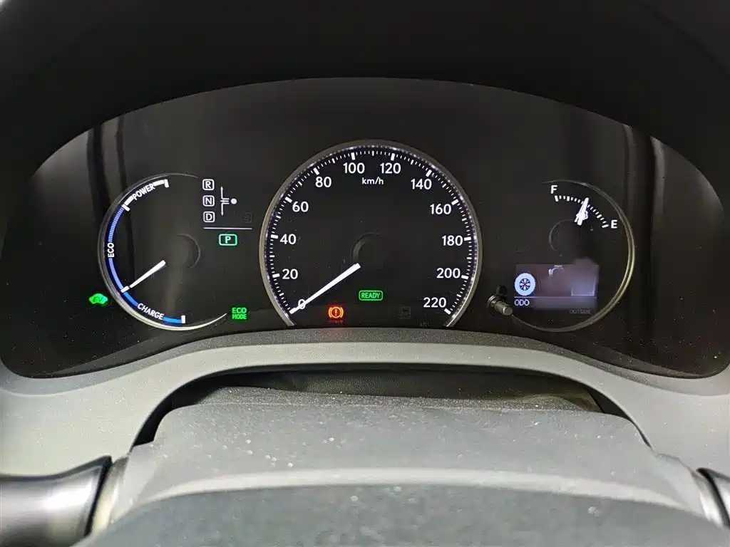 Lexus CT 2017 CT200h Elite Edition Monochrome China V фото 4