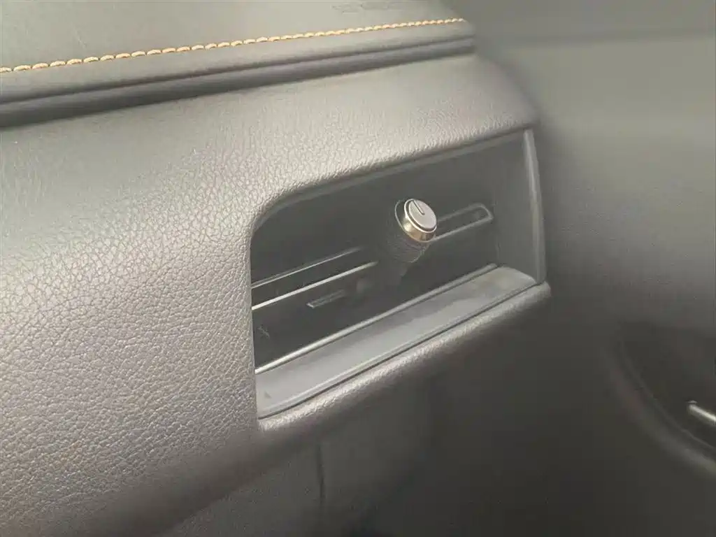 Lexus UX 2020 260h Explore Cool Edition China V фото 11