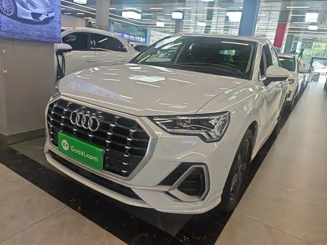 Audi Q3 2021