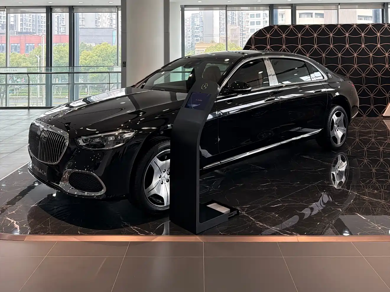 Mercedes-Benz Maybach S-Class 2026 S 480 4MATIC фото 2