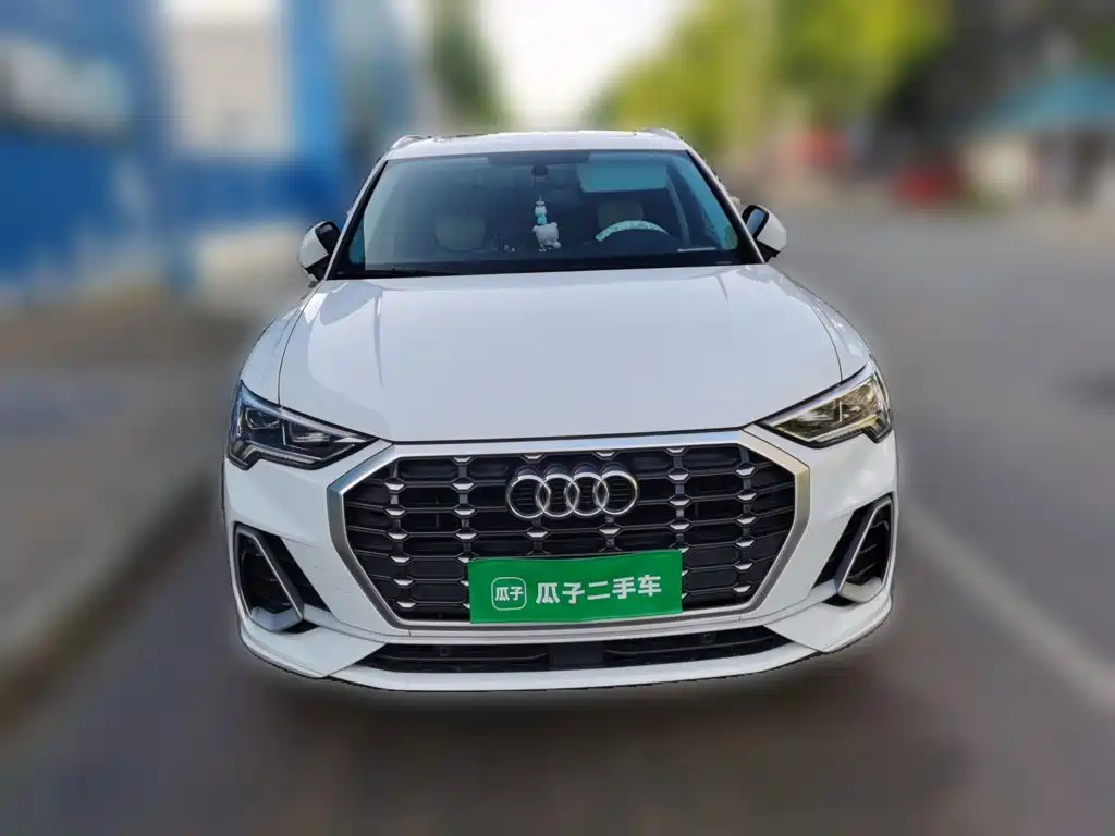 Фото 2 - Audi Q3