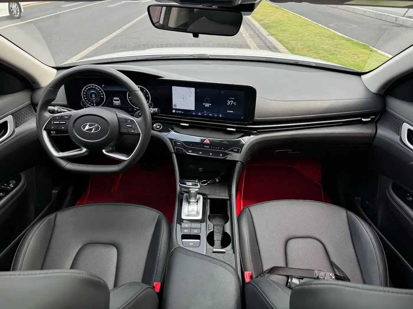 Hyundai Mistra 2021 2021 1.8L CVT LUX Premium