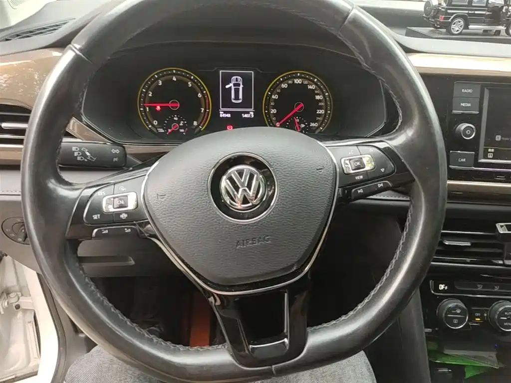 Volkswagen Tharu 2020 280TSI 2WD Comfort Edition China VI фото 11