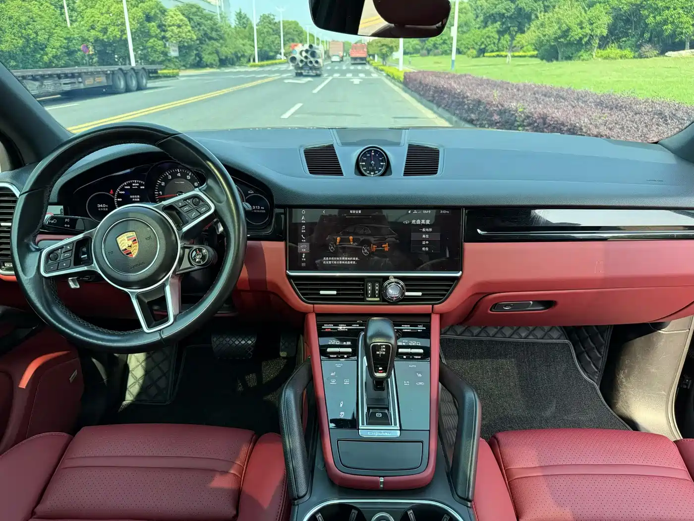 Porsche Cayenne 2018 Cayenne 3.0T фото 6
