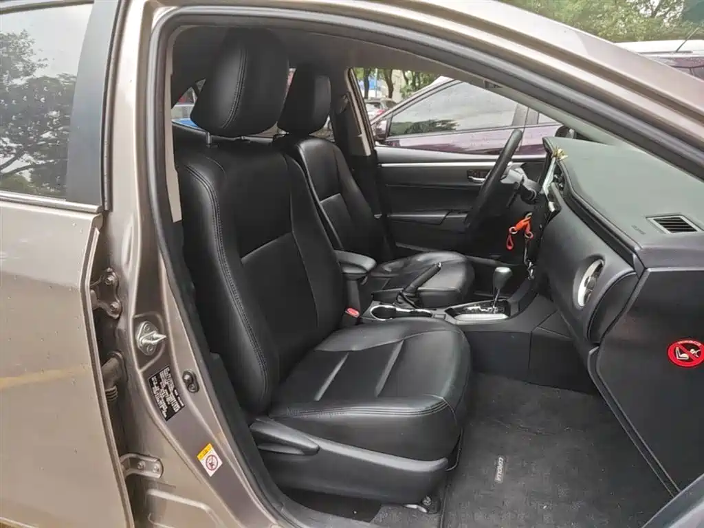 Toyota Corolla 2017 Facelift 1.2T S-CVT GL фото 25