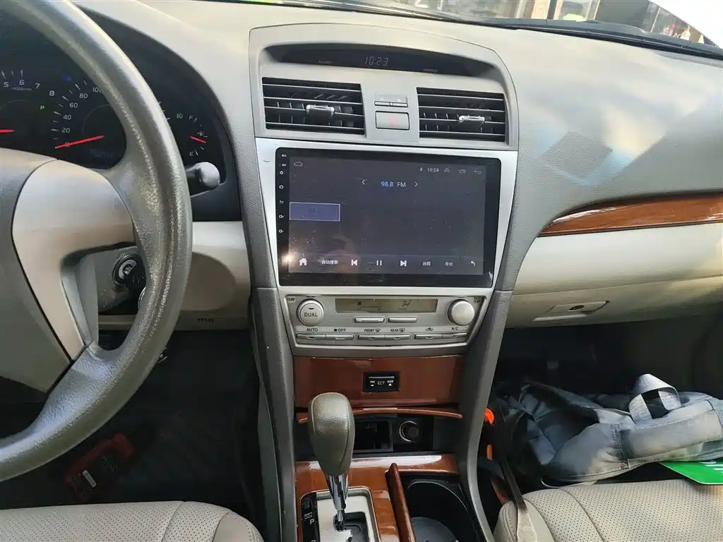Toyota Camry 2013 200E Classic Elite Edition фото 13