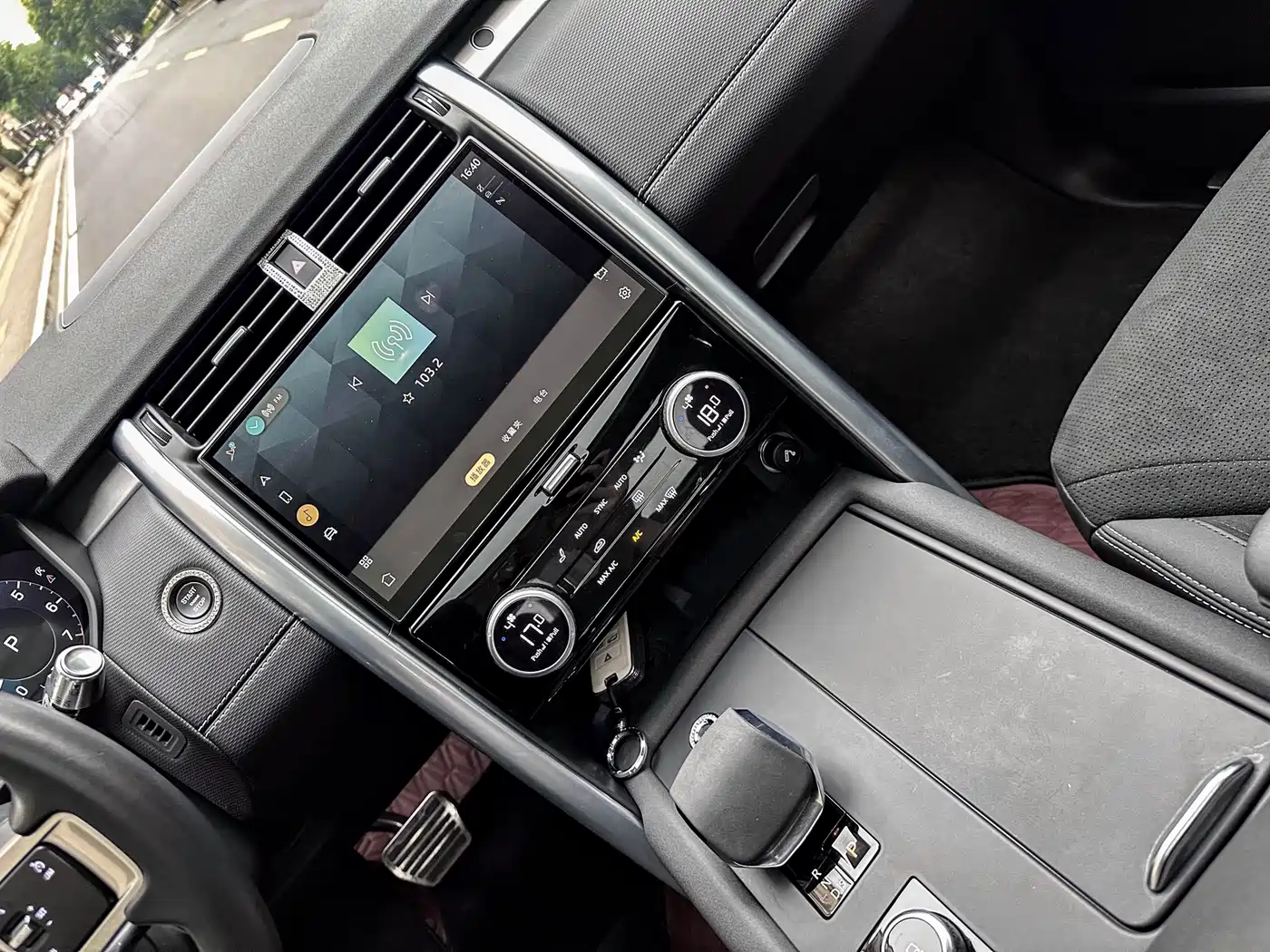 Land Rover Discovery 2021 360PS R-Dynamic SE фото 6