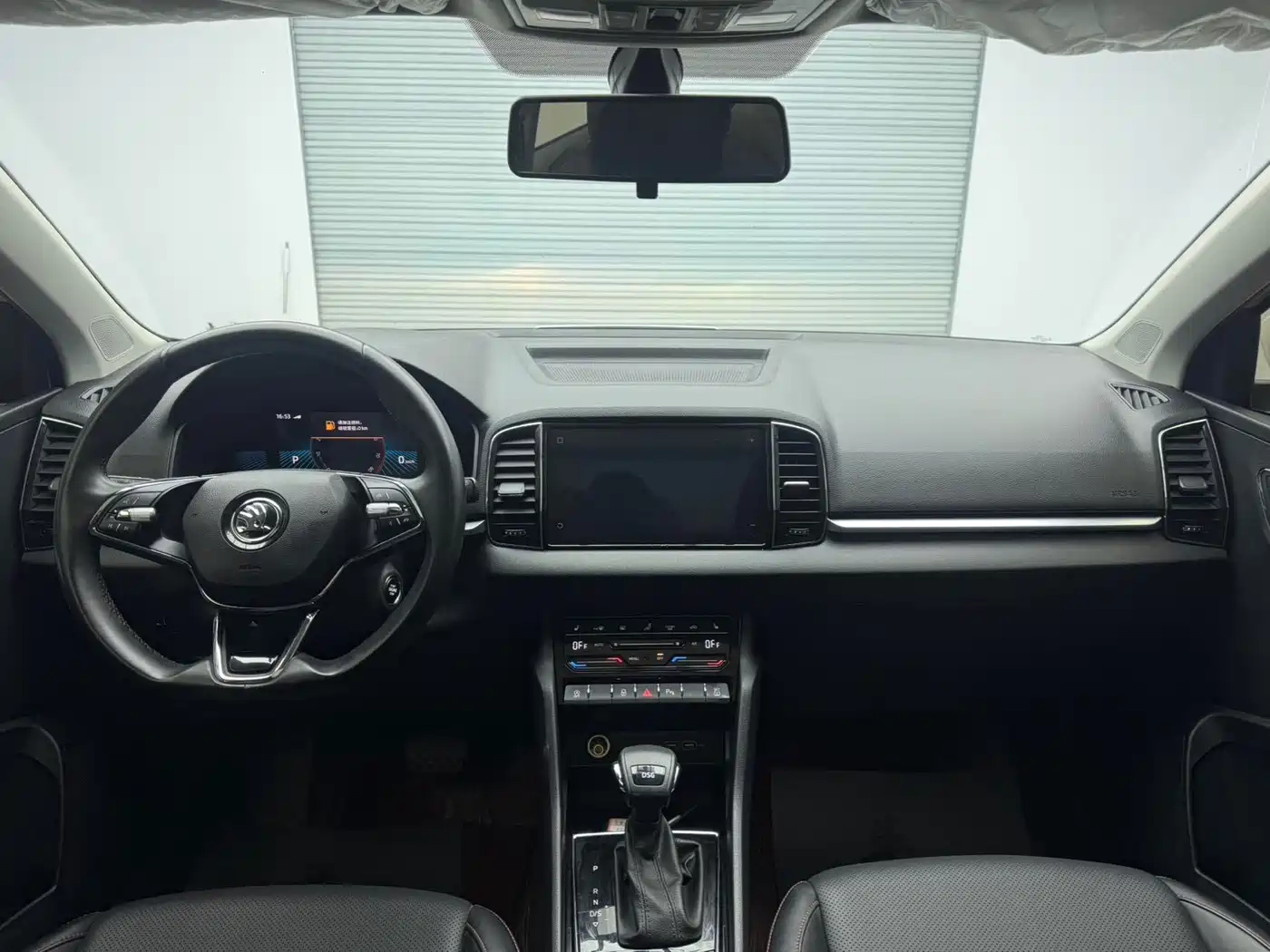 Škoda Karoq 2022 TSI280 Premium Edition фото 16