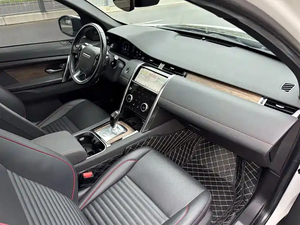 Land Rover Discovery Sport 2020 249PS R-Dynamic Performance Tech 5-seater фото 6