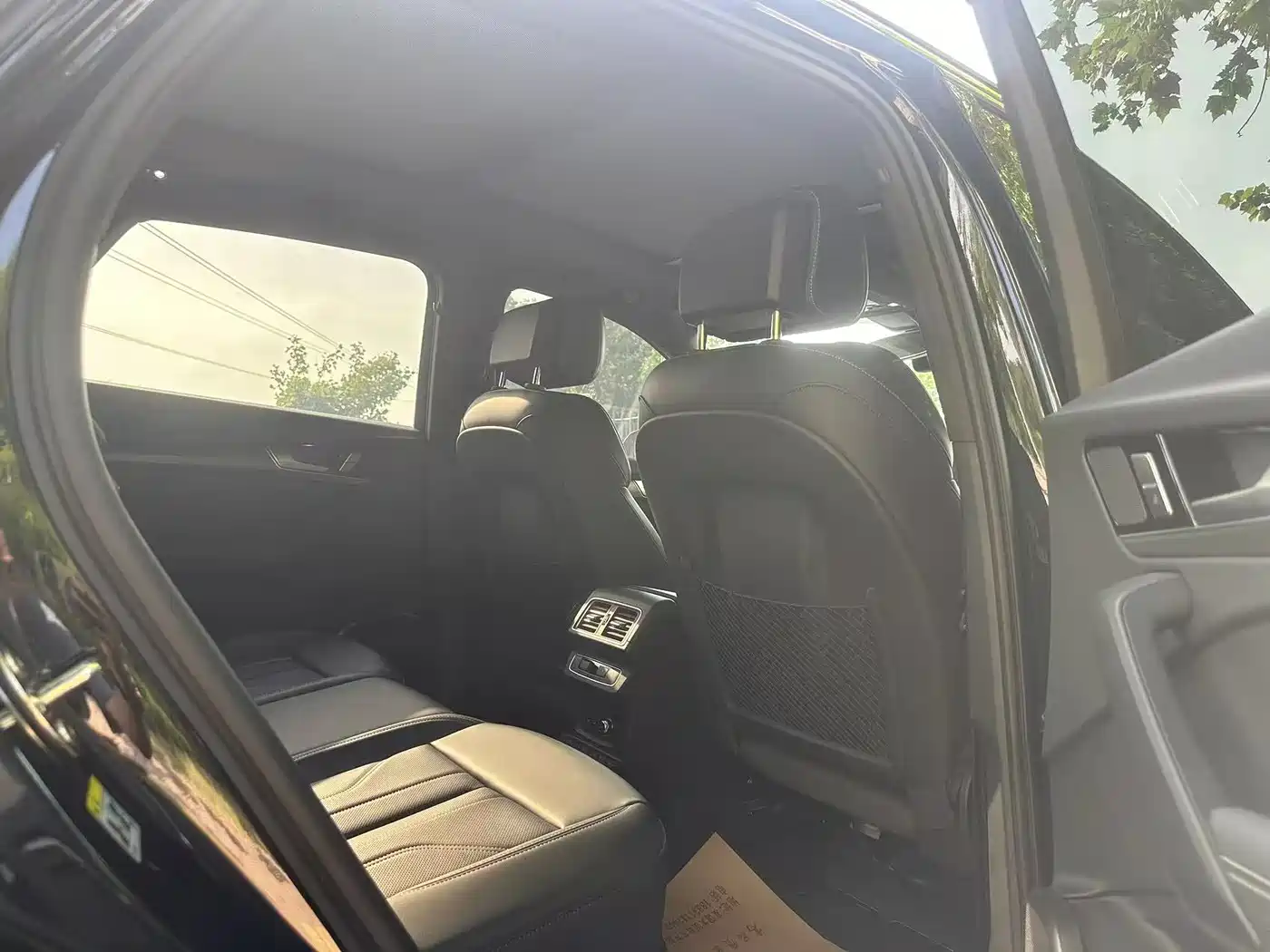 Audi Q5L 2024 Model 40 TFSI Luxury Dynamic фото 8