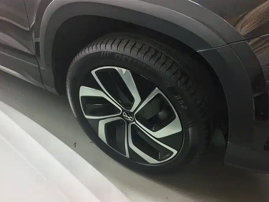 Volkswagen Tharu 2023 300TSI 2WD Full Moon Edition фото 6