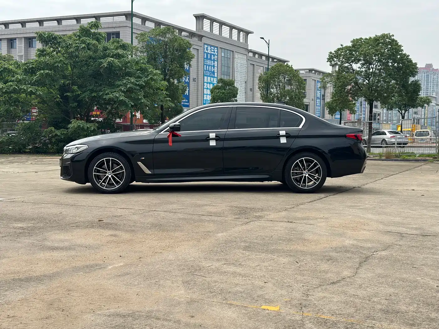 BMW 5 Series 2022 525Li M Sport Package фото 7