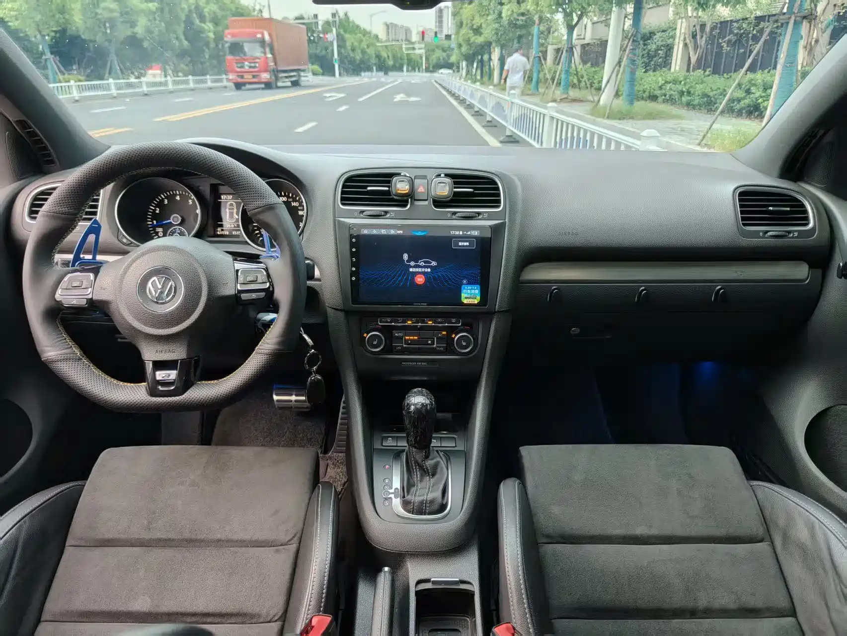 Фото 7 - Volkswagen Golf (Import)