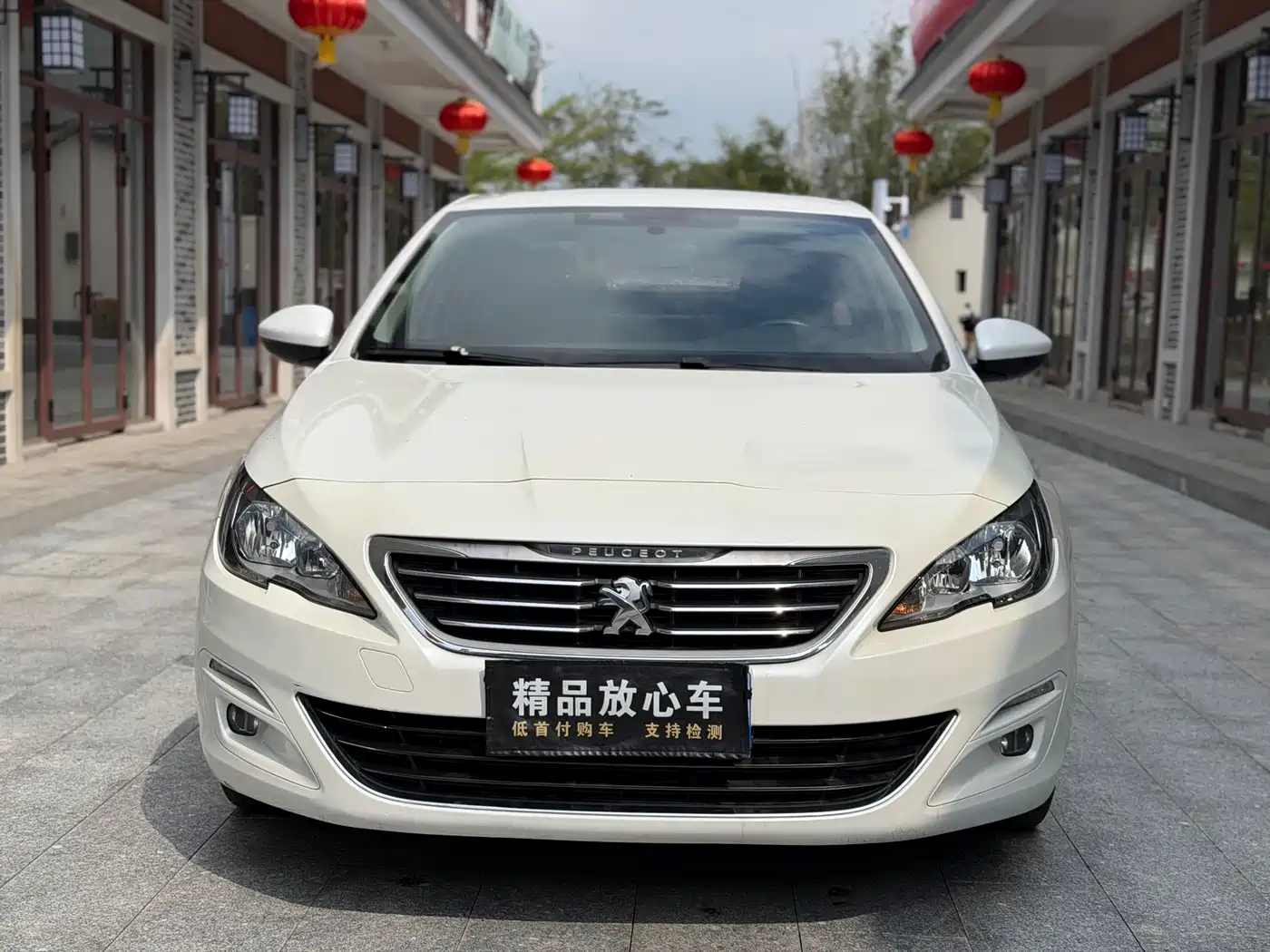 Peugeot 408 2016 1.6T Automatic Luxury Edition фото 2