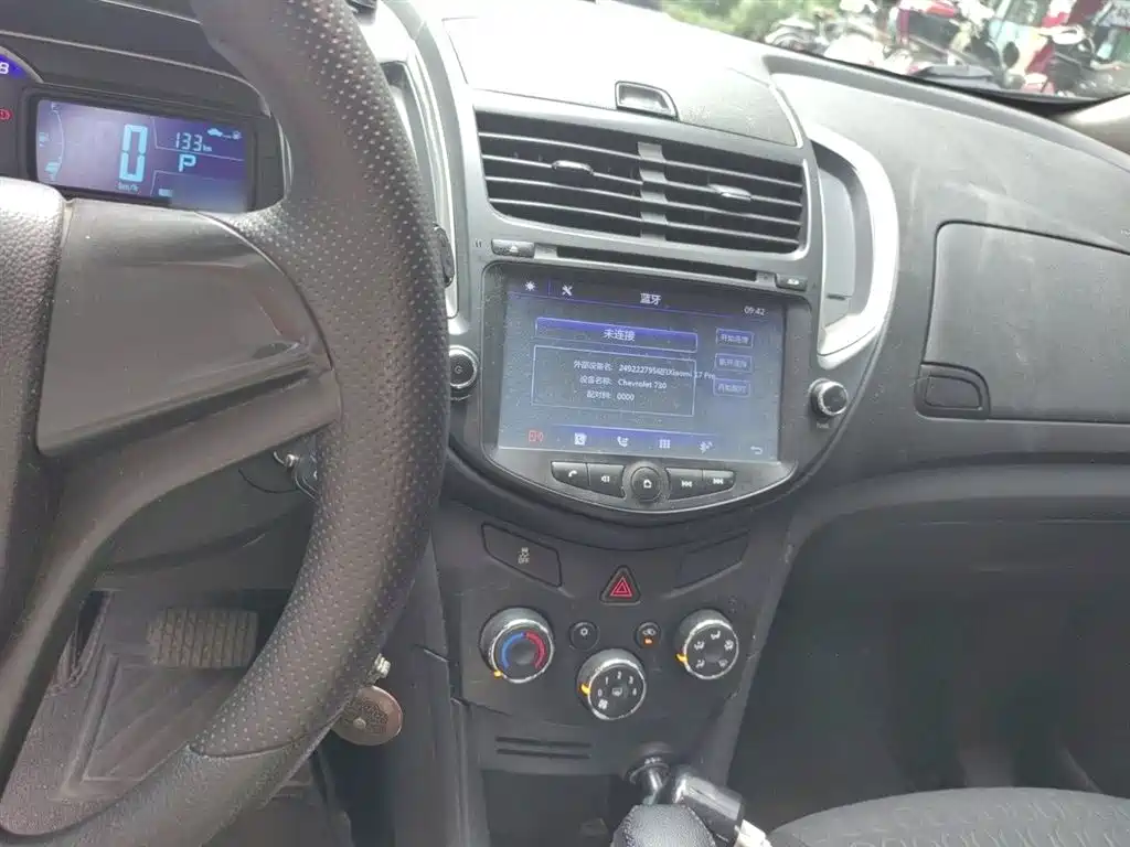 Chevrolet Trax 2014 1.4T Automatic 2WD Comfort фото 6