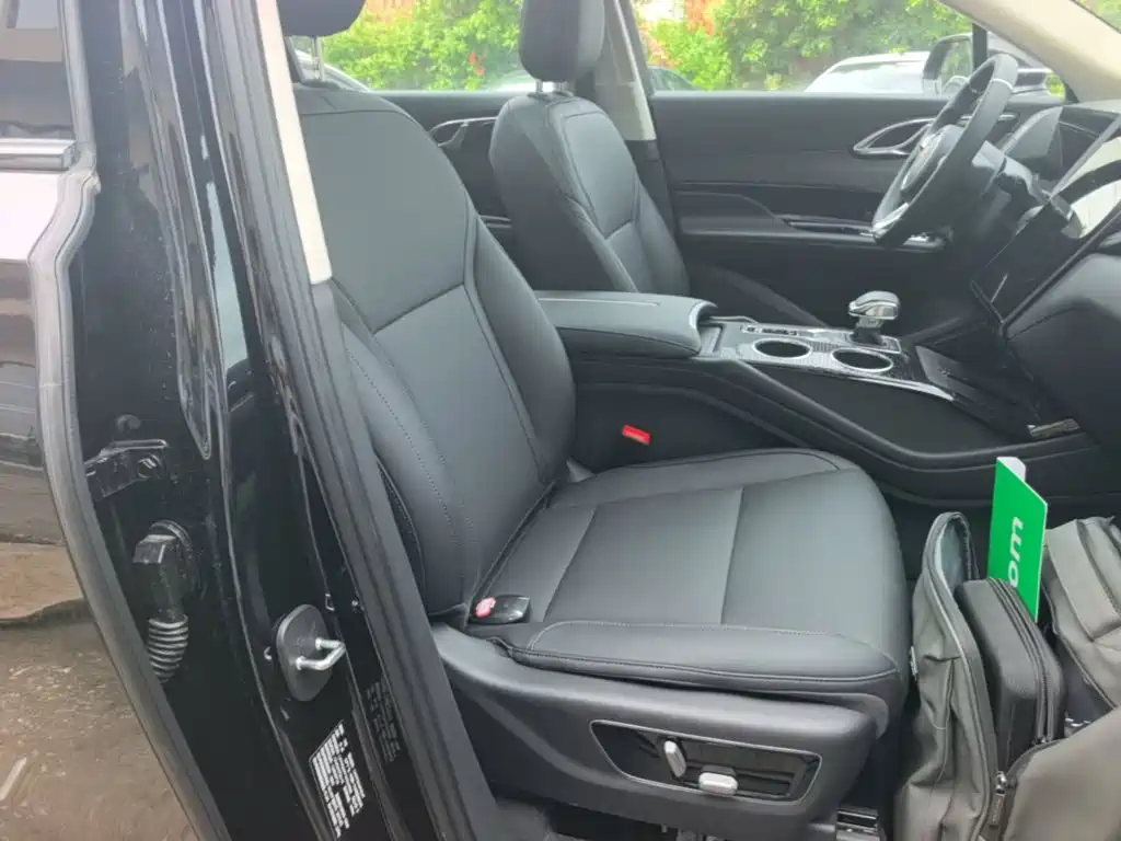 Hongqi HS3 PHEV 2026 2025 PHEV 117km Power PLUS Edition