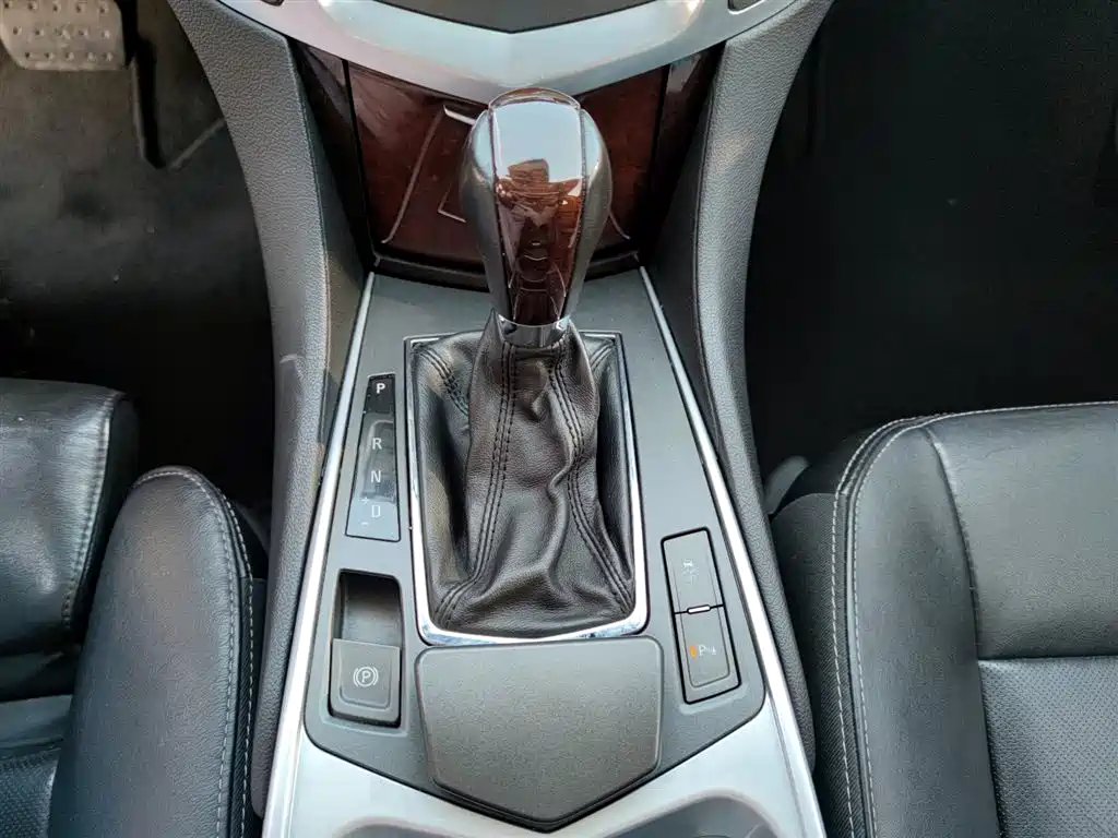 Cadillac SRX 2012 3.0L Luxury Model фото 14