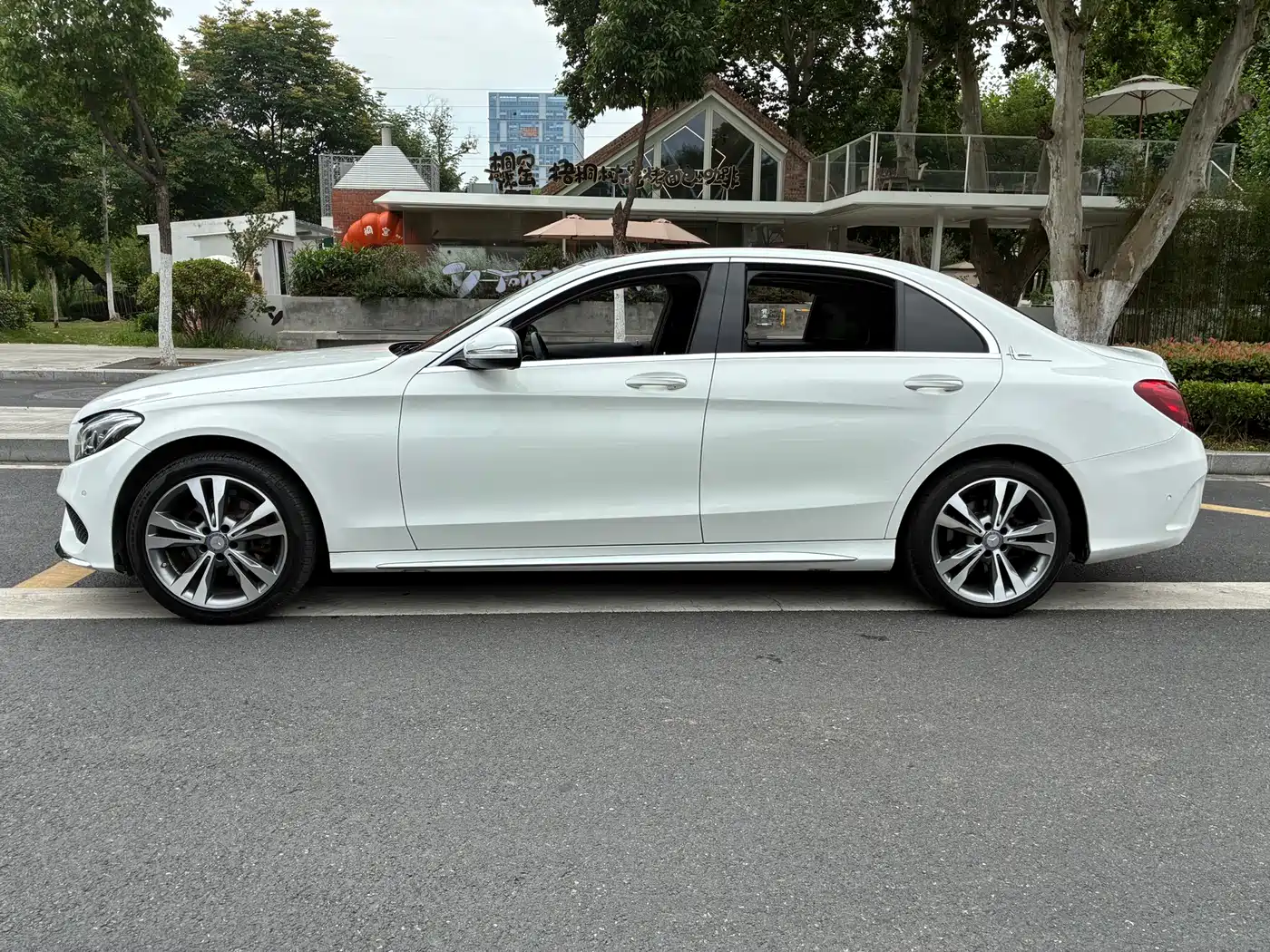 Mercedes-Benz C-Class 2016 C 200 L 4MATIC Sport фото 5