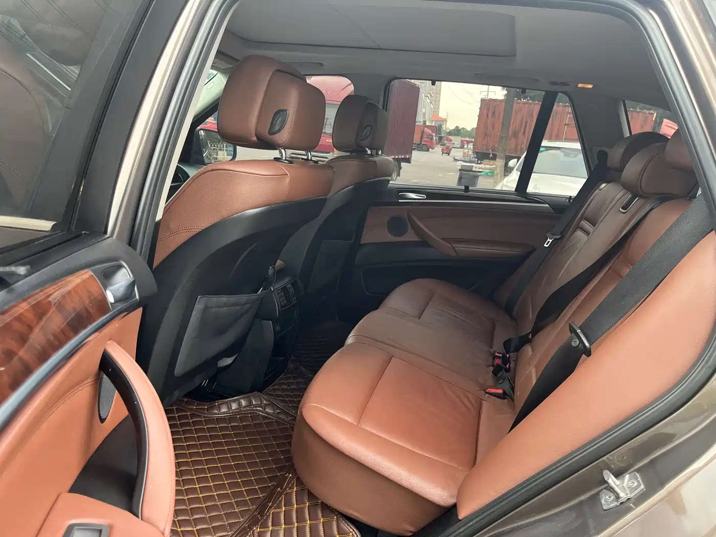 BMW X5 (Import) 2011 xDrive35i Leading Edition фото 9